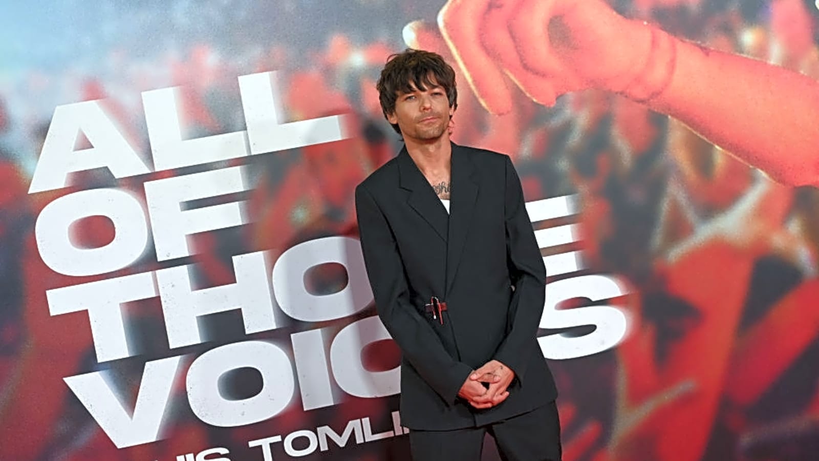 One Direction&#39;s Louis Tomlinson Sparks Dating Buzz With Love Island Alum Zara McDermott