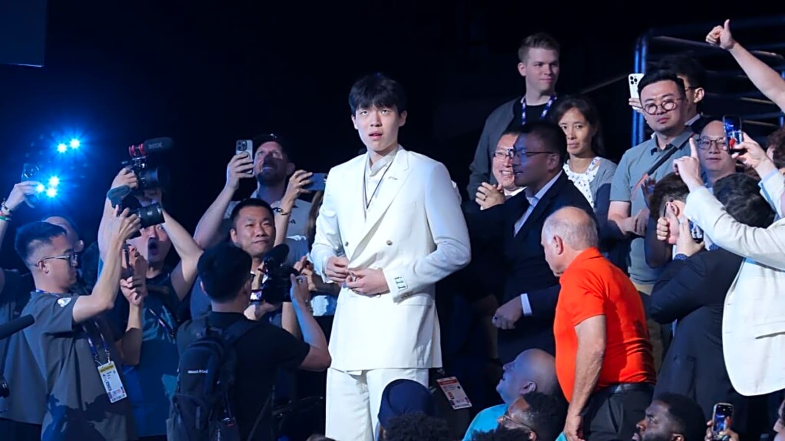 The Trail Blazers Gamble On Stunning ‘Chinese Jokic’ Draft Pick