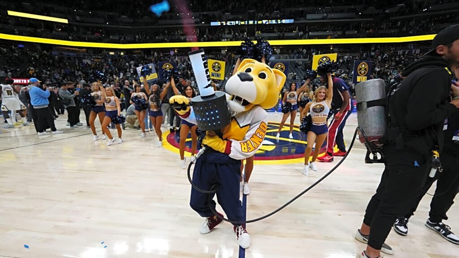 Nuggets Should Bypass Rumored Free Agent Target