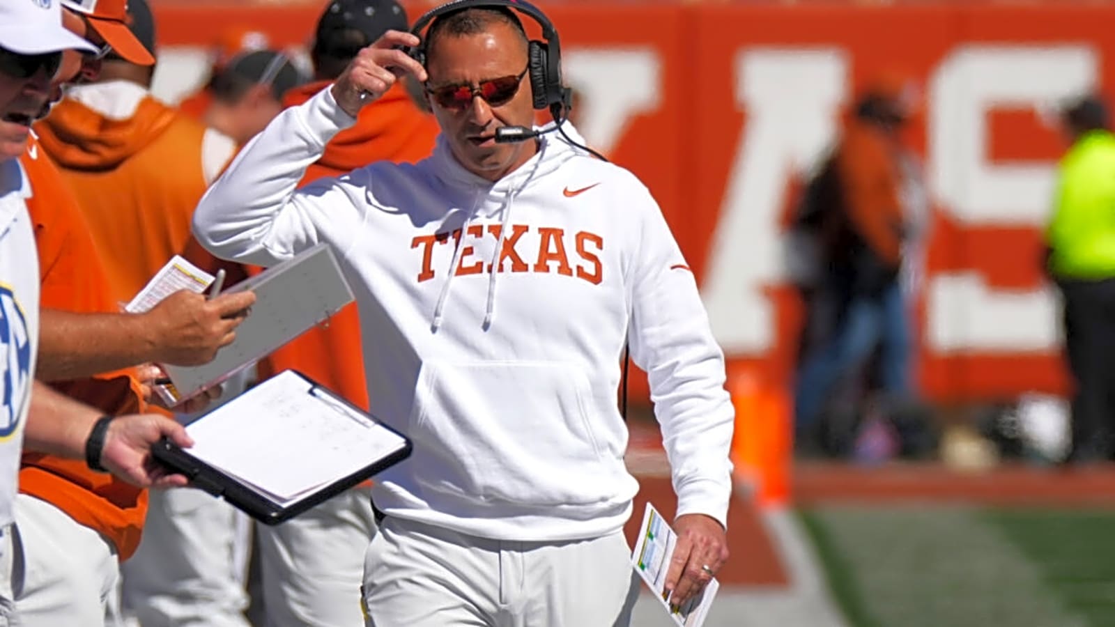 Is Steve Sarkisian Coaching Himself OUT of Texas?