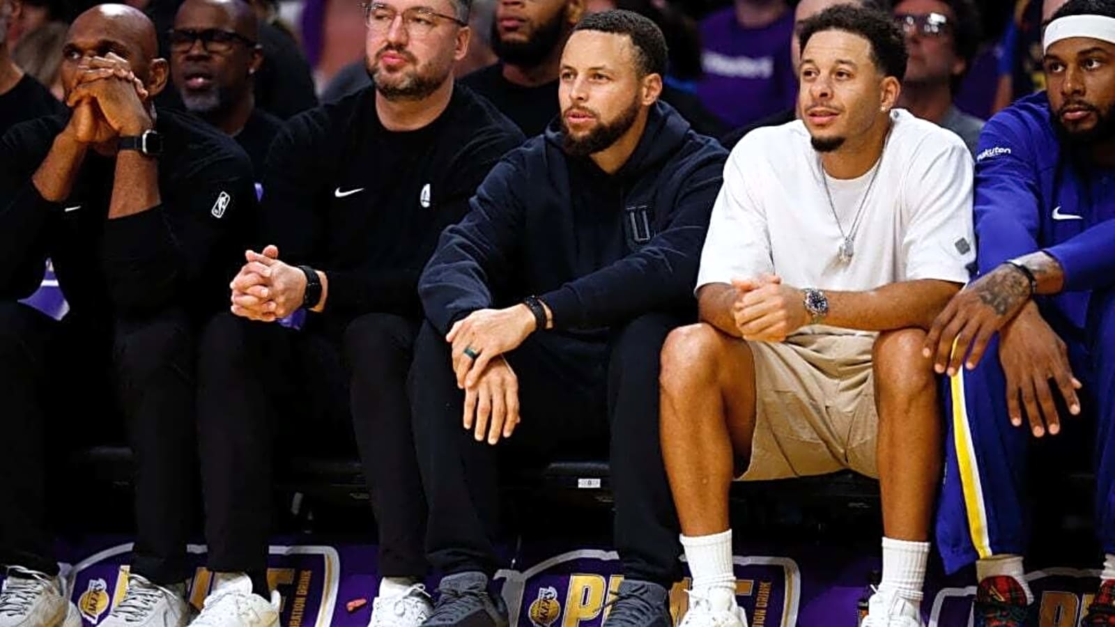 Steph Curry has to wait two more weeks for historic achievement with his brother