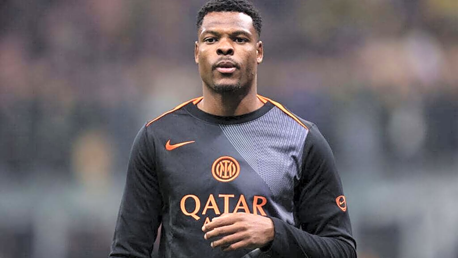 Denzel Dumfries picture shifts amid Liverpool late-window interest