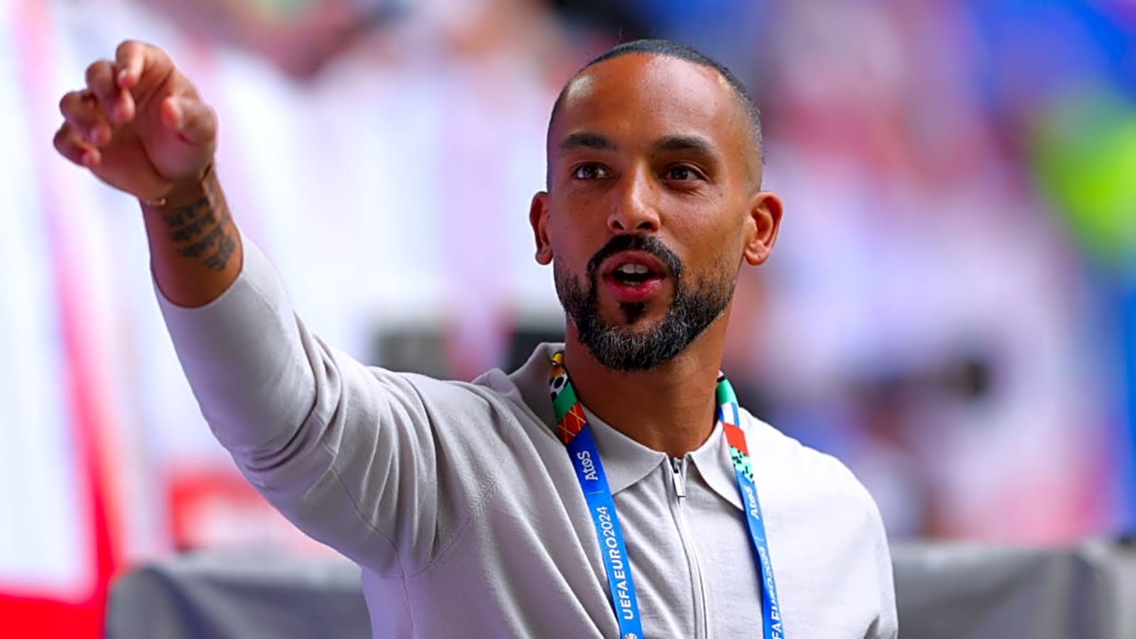 Theo Walcott issues bold warning to Arne Slot about ‘problem player’ at Liverpool