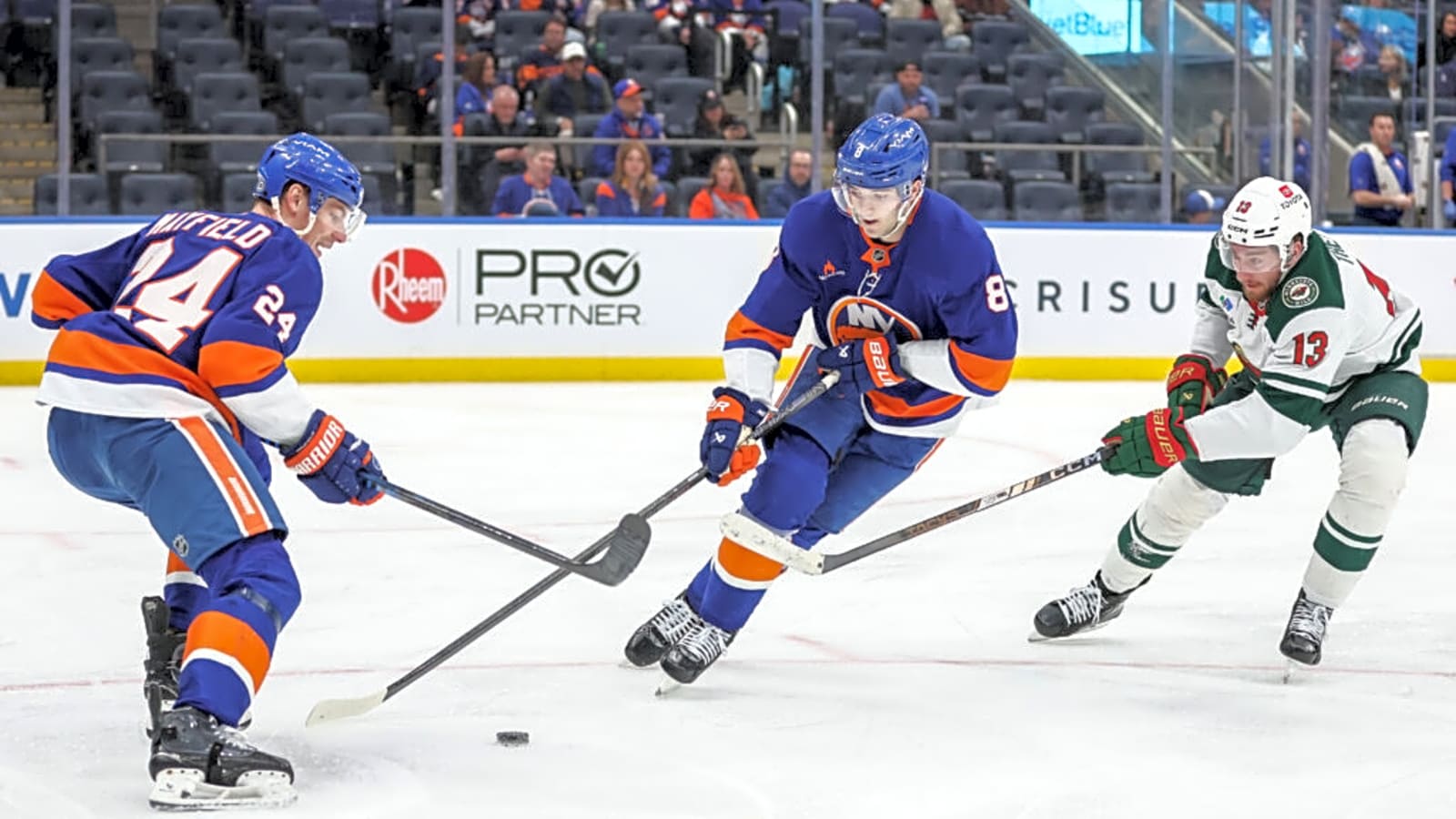 NHL Rumours: Montreal Canadiens Trying to Acquire Star Defenceman