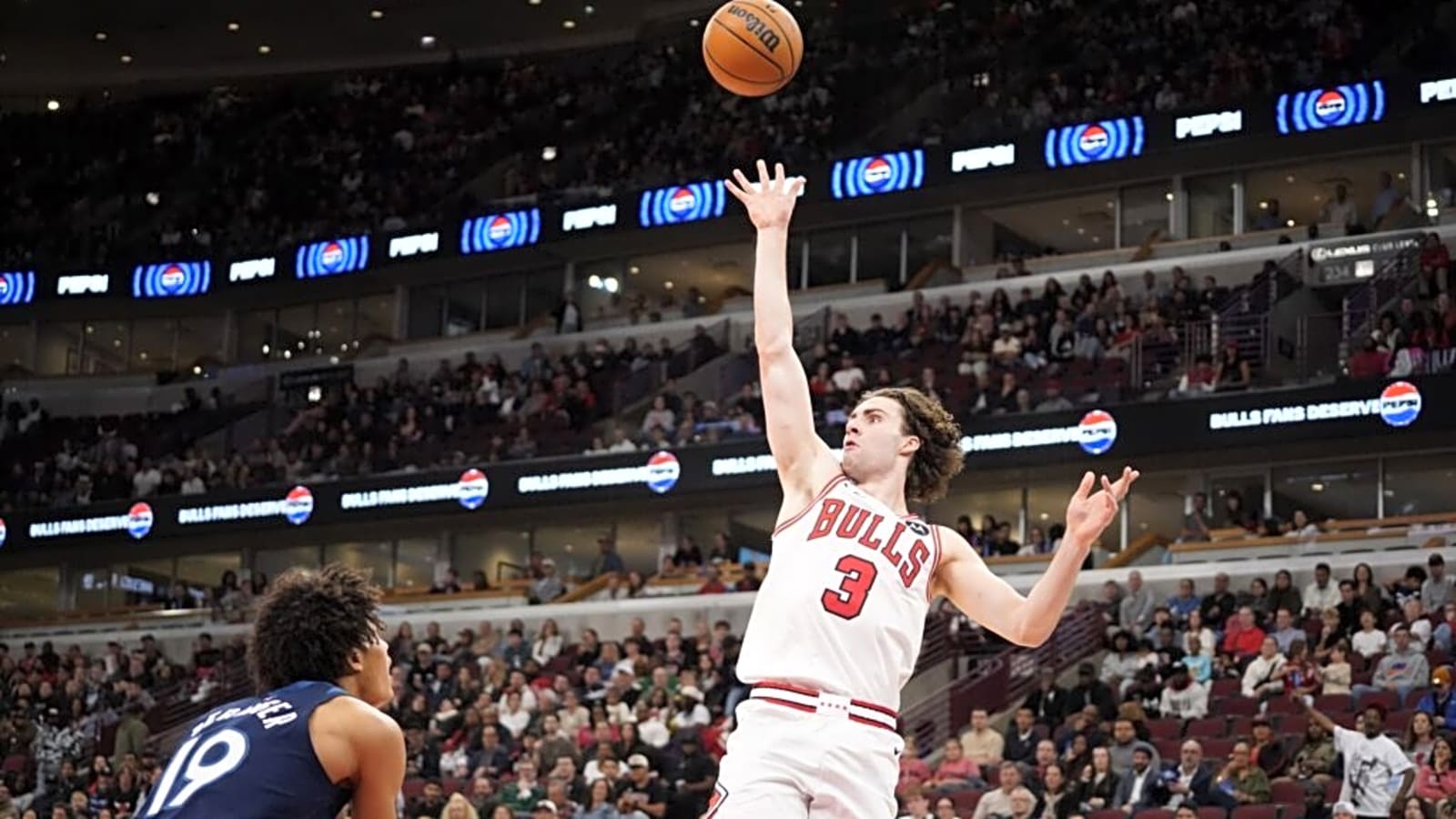 Bulls Finalize 18-Man Roster With Addition Of Former Clipper While Defensive-Oriented Wing Believed To Won Starting Job