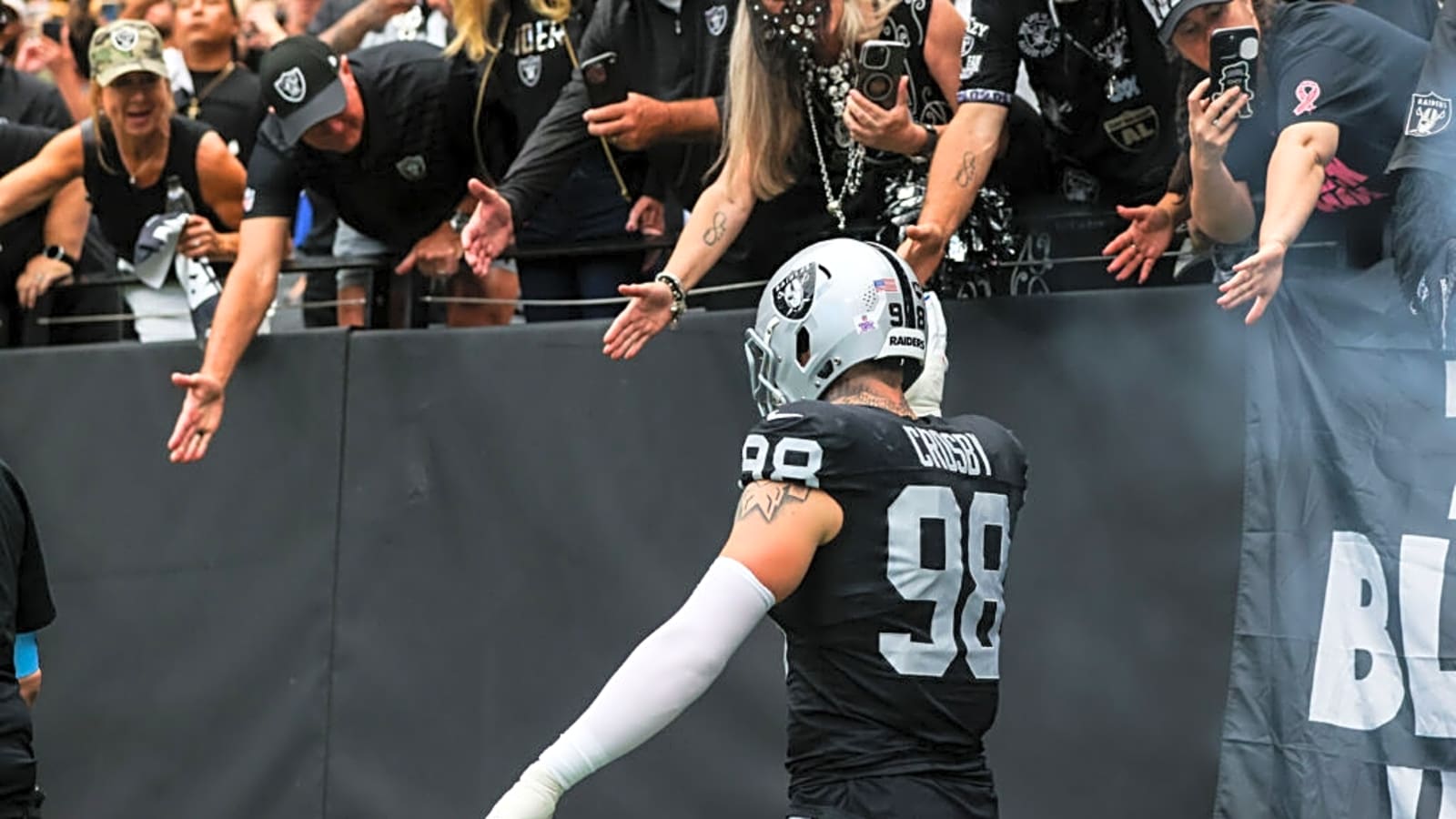 Raiders’ Maxx Crosby Gets Brutally Honest After Latest Loss