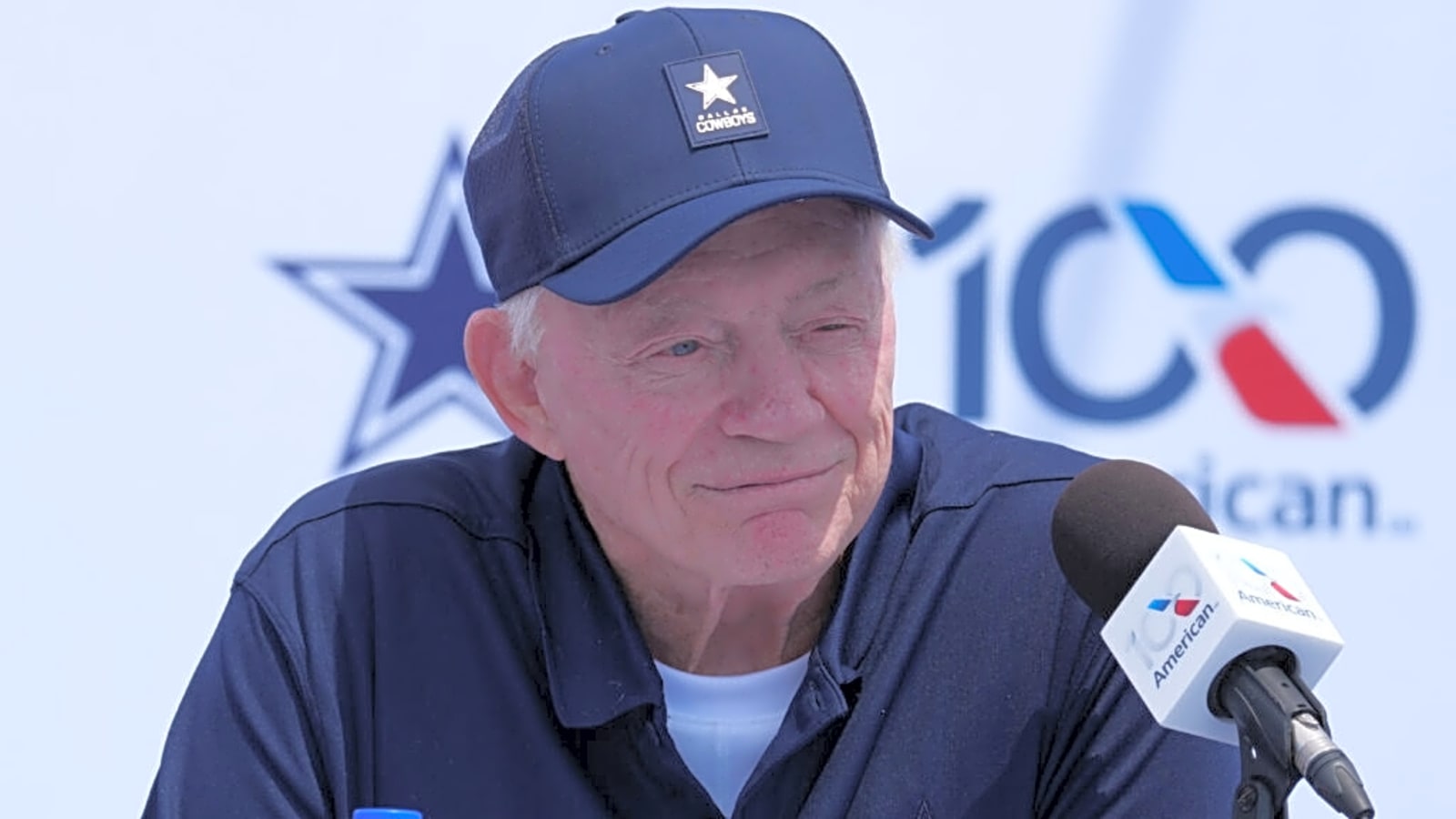 Dallas Cowboys Announce Controversial QB Move