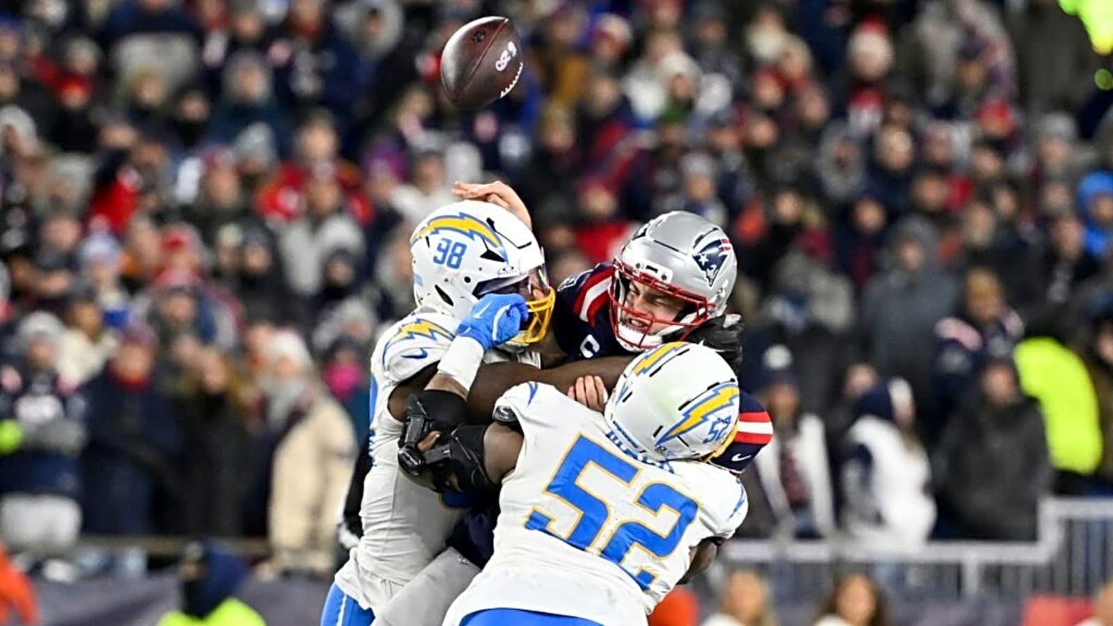 Chargers Free Agent Earns Surprising Spot on PFF List