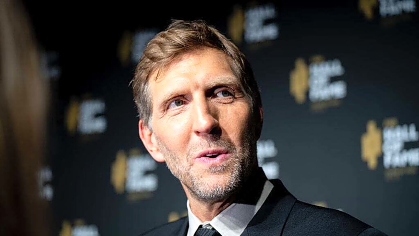 Dirk Nowitzki takes subtle dig at Lakers after officiating complaints vs Thunder