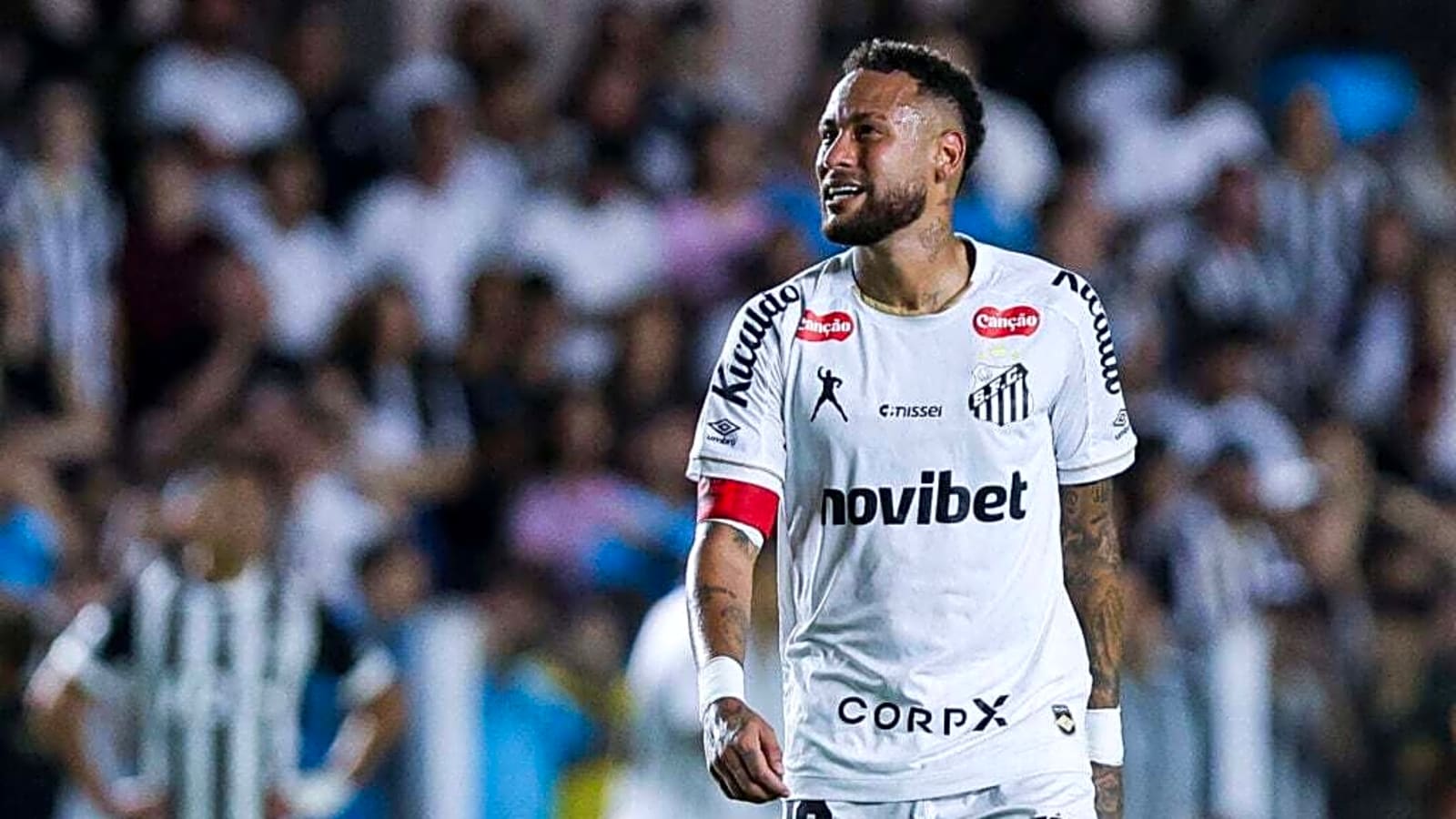 Neymar magic for Santos shows why fans want him at World Cup