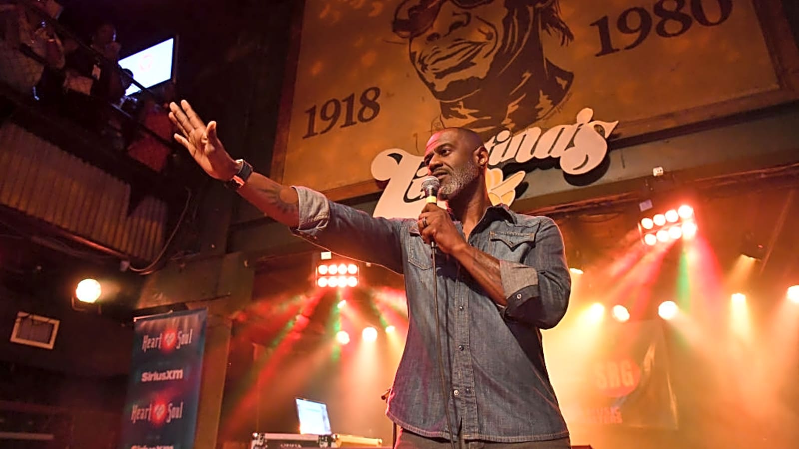 R&B Star Brian McKnight&#39;s Son Niko Dead at 32, Family Confirms
