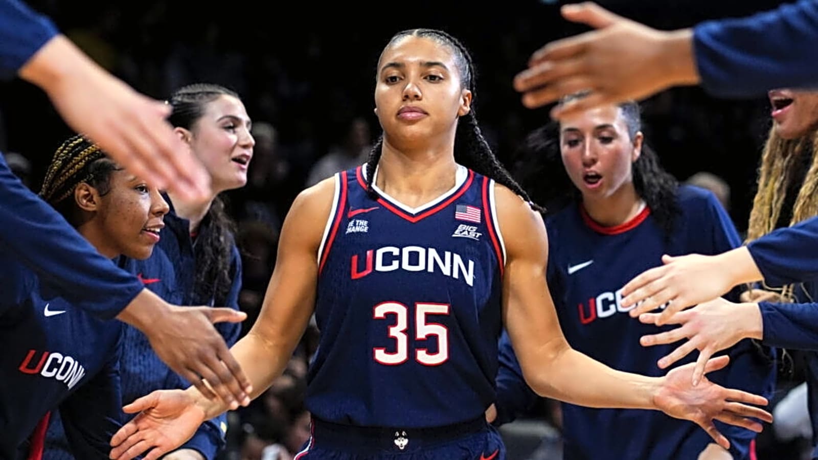 Azzi Fudd Sends Subtle Message to Candace Parker as UConn’s Momentum Builds