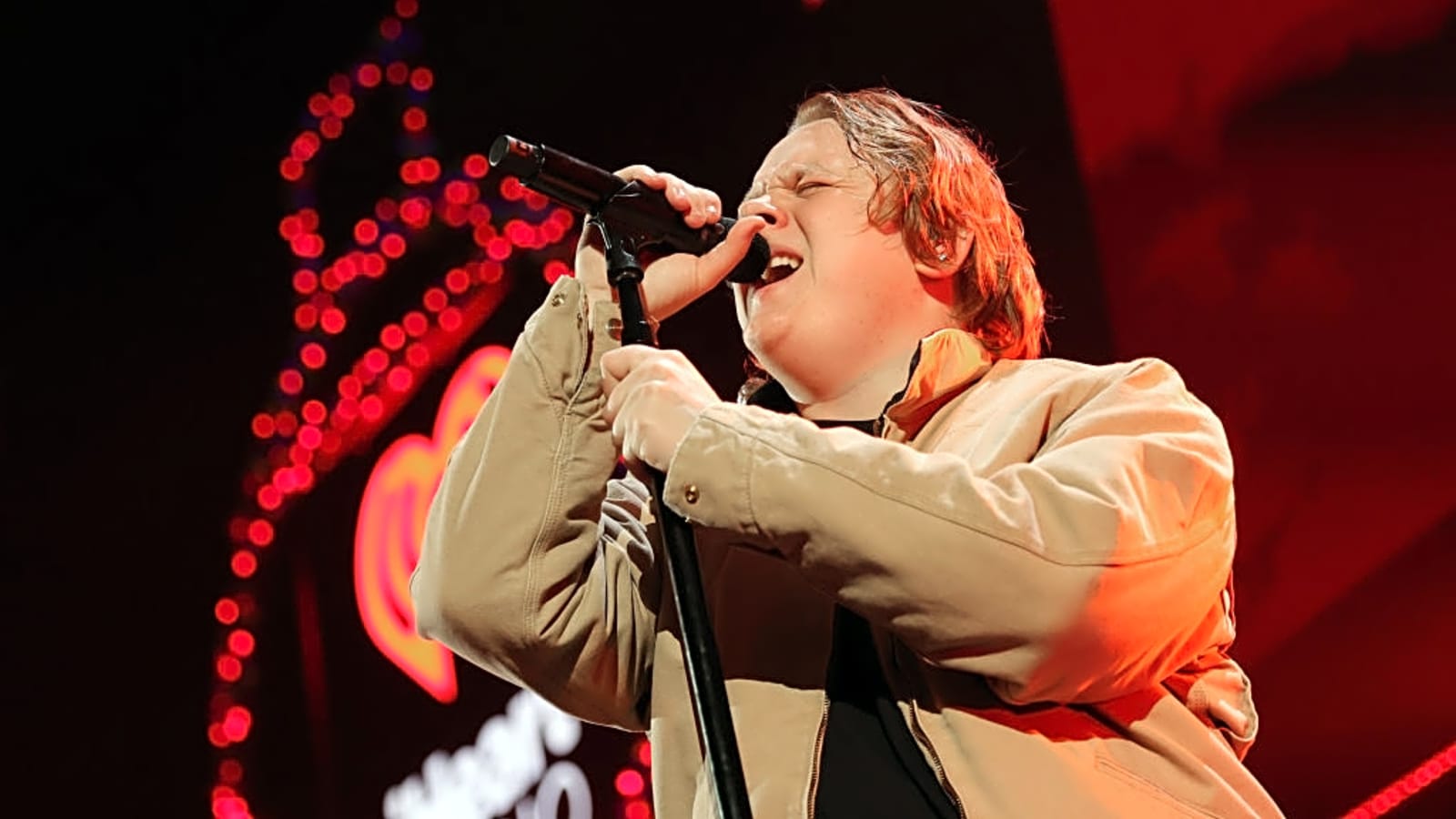 Lewis Capaldi Credits Therapy With Helping Him Return to Music After Tourette&#39;s Struggles