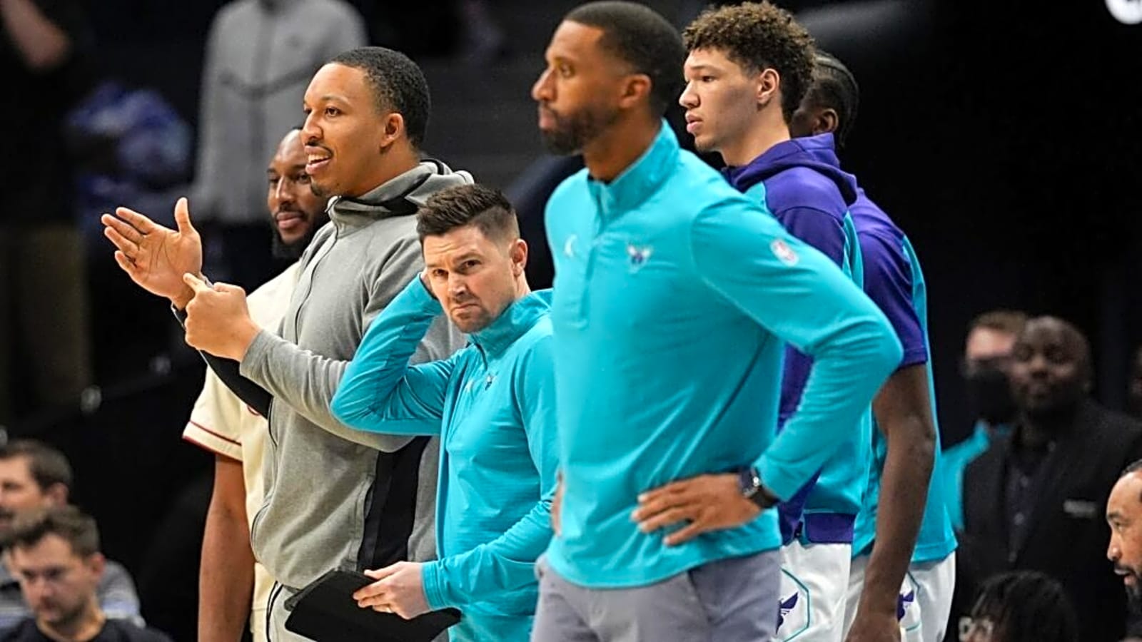 3 Burning Questions For Hornets Heading Into 2025-26 Season
