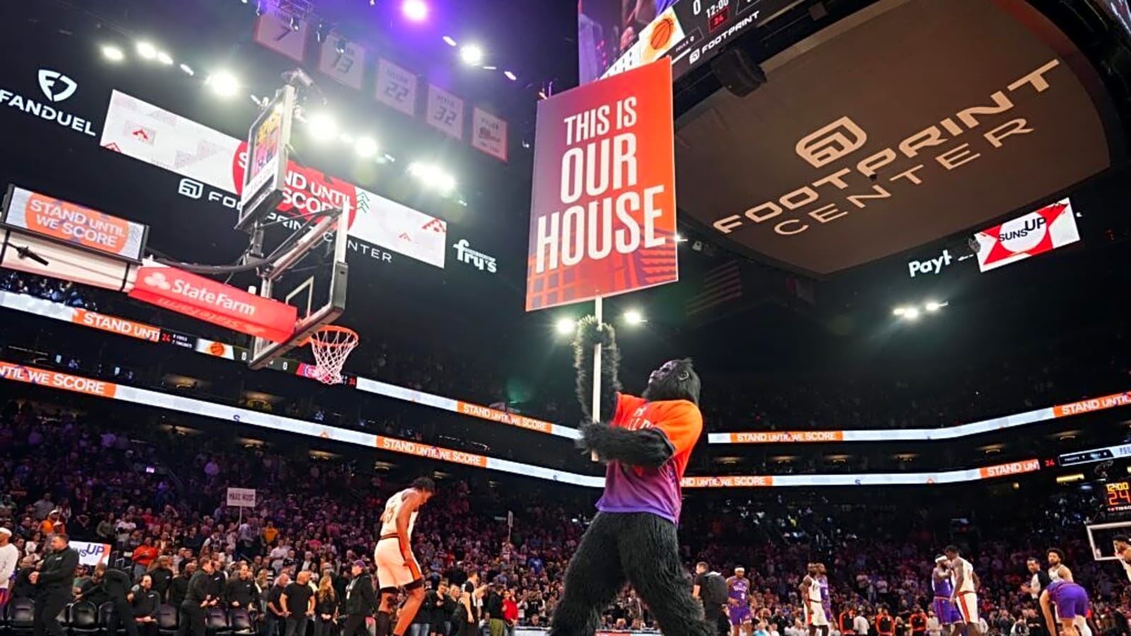 Suns Rookie ‘Commanding the Defense’ in Training Camp