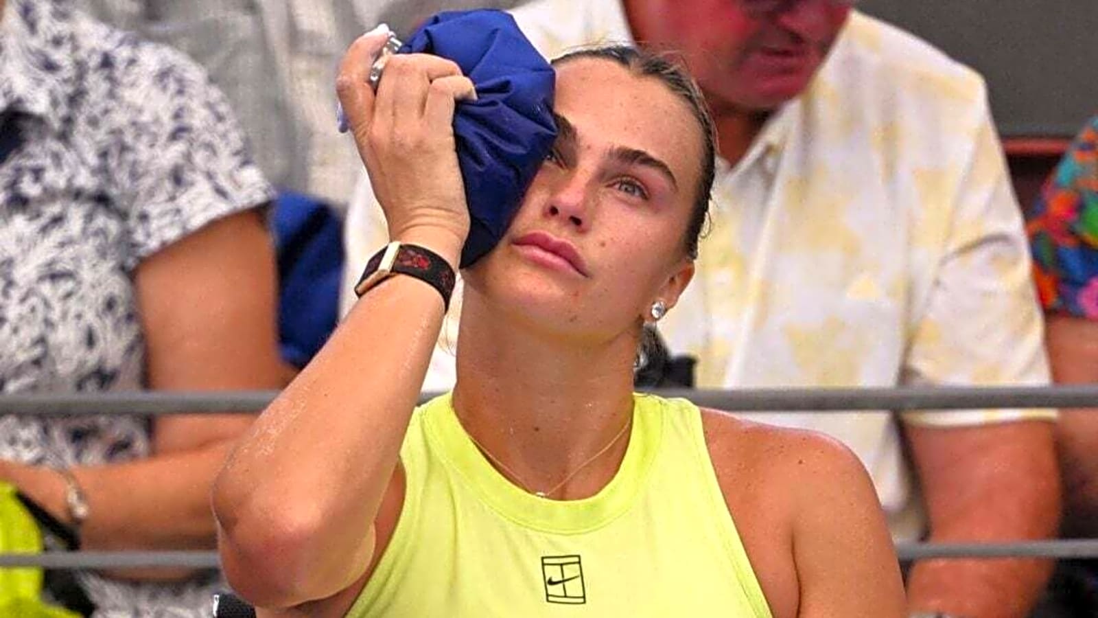Aryna Sabalenka urged to follow Iga Swiatek’s lead after Australian Open setback