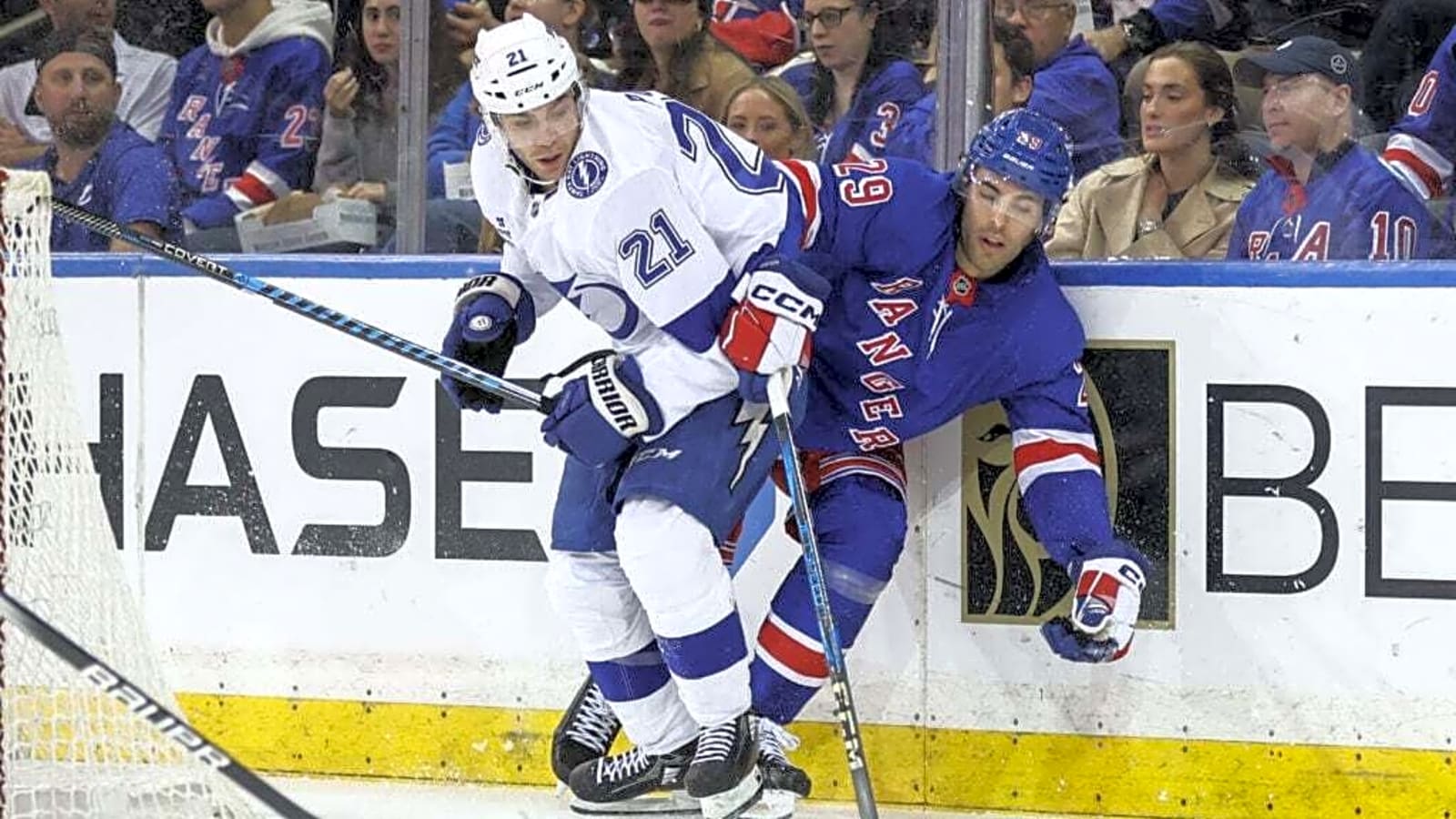 24-Year Old Defenceman Signs New Deal in the Big Apple