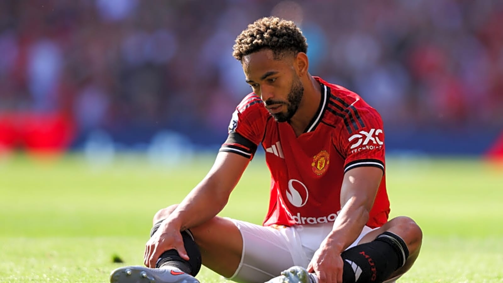 Mark Clattenburg weighs in on potential penalty not given to Man United vs Arsenal