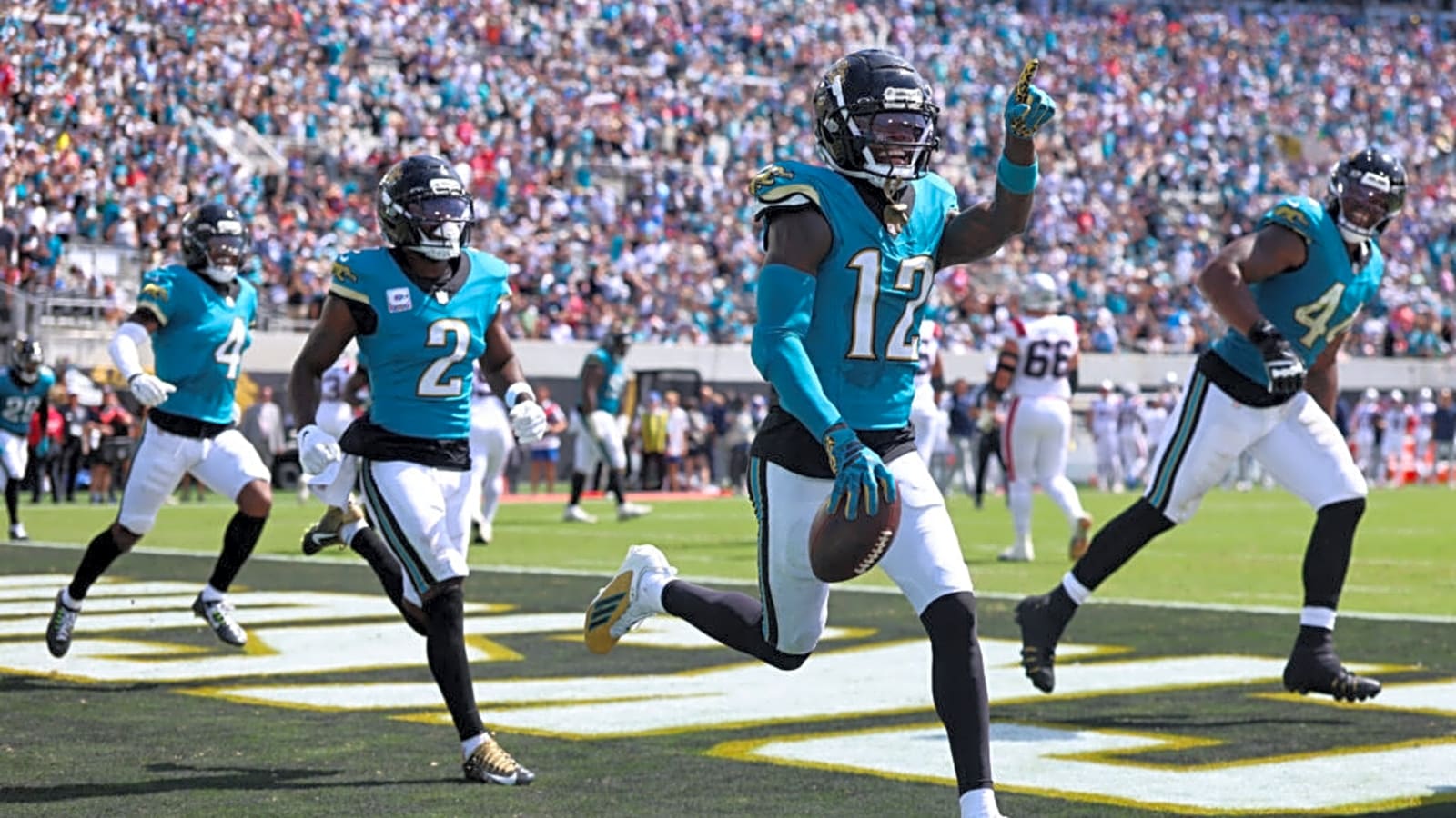 Jaguars Dominate Patriots in 35-6 Blowout
