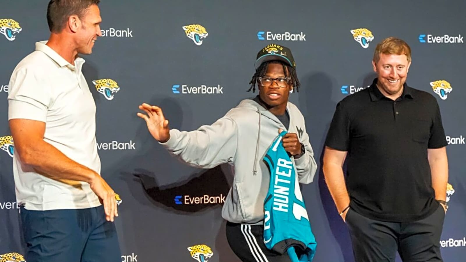 Liam Coen Speaks on Travis Hunter’s Usage