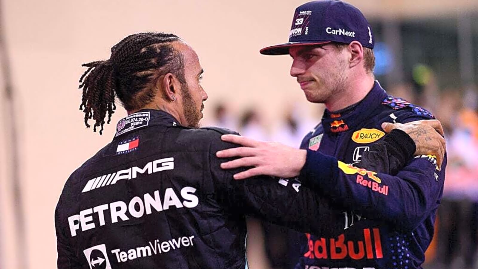 F1 press conference host says Lewis Hamilton 'couldn't look at' Max Verstappen before title decider
