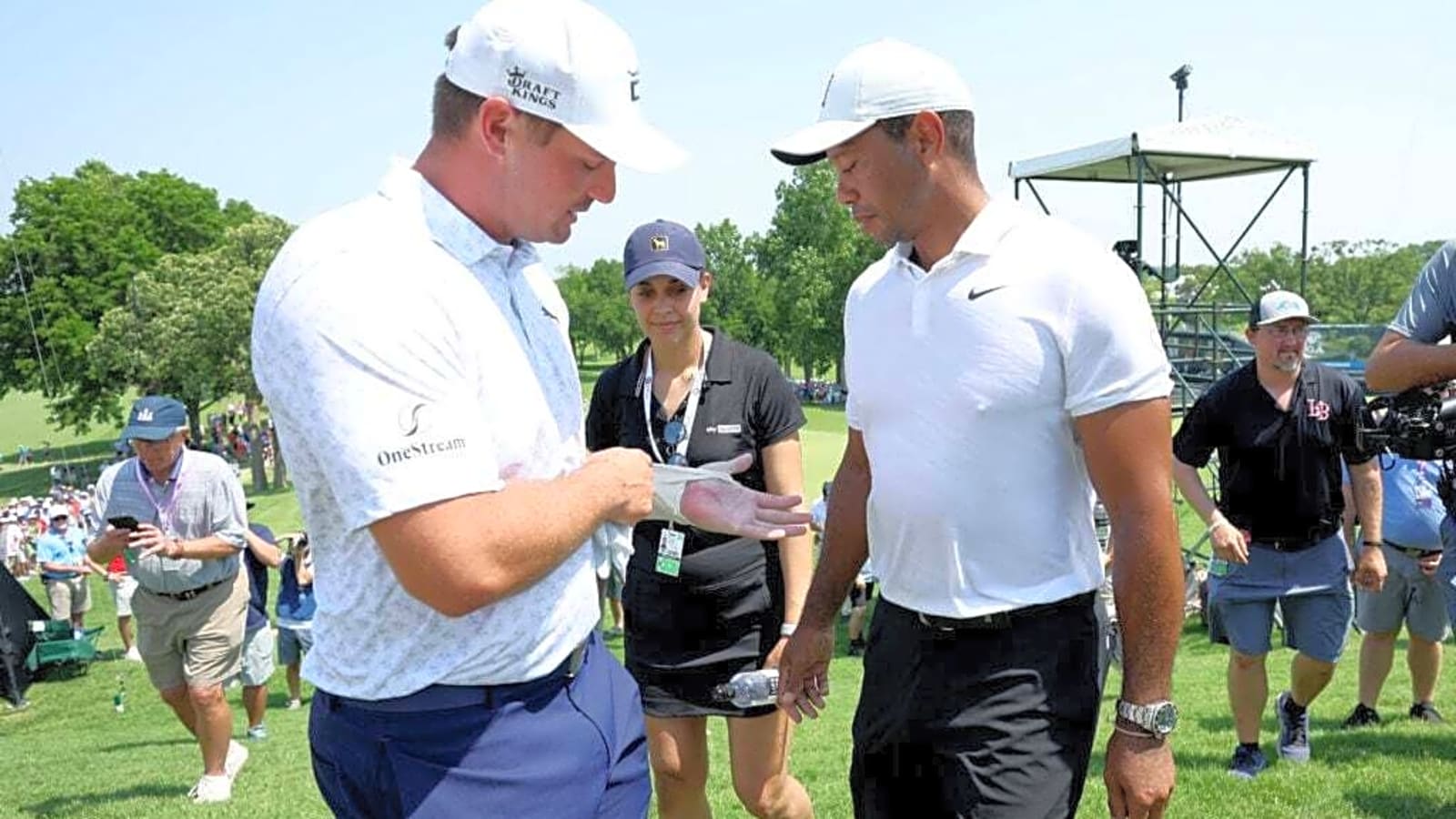 Bryson DeChambeau calls out Tiger Woods with bold team challenge