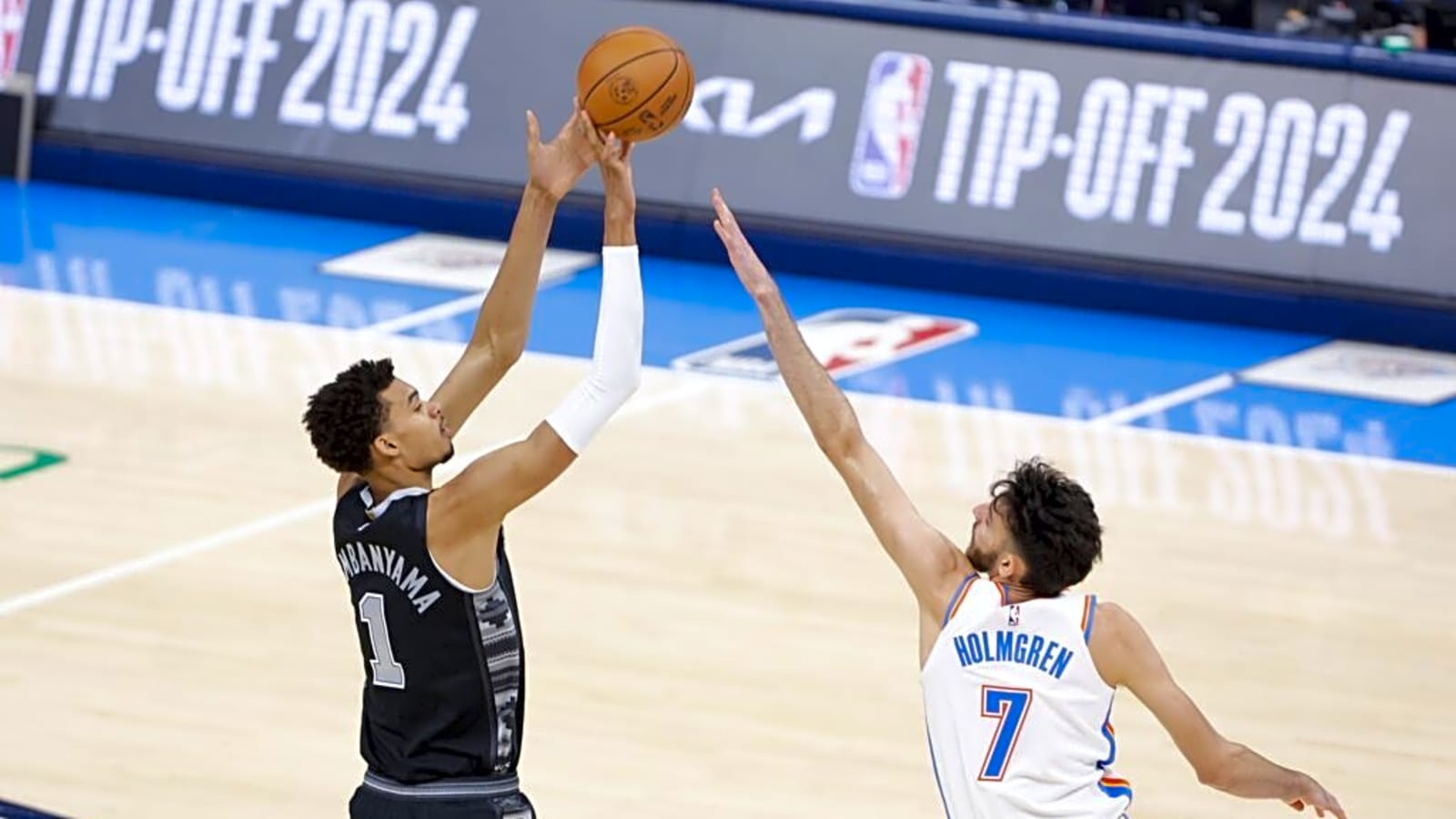 Thunder-Spurs Rivalry: Why a Christmas Showdown is Perfect