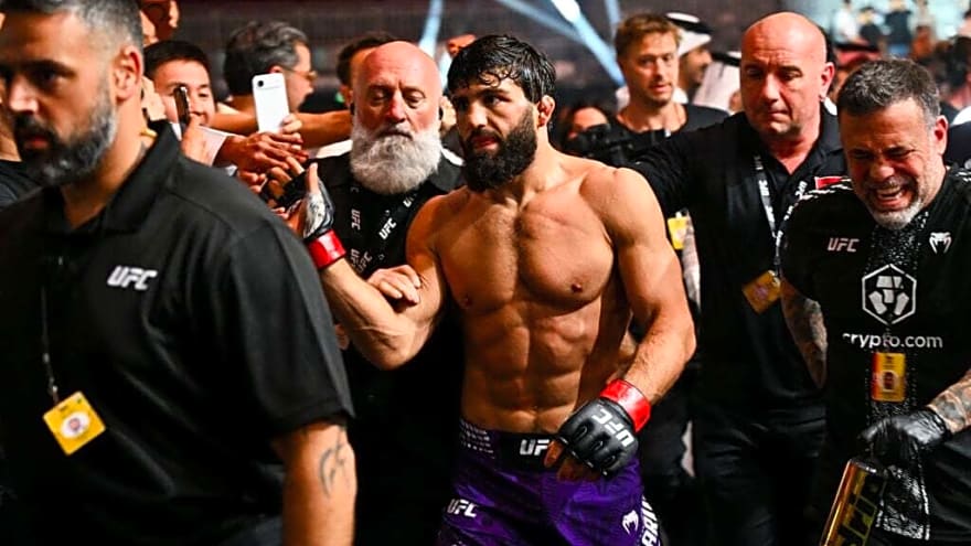 Arman Tsarukyan books match outside of UFC against former champion following recent title snub