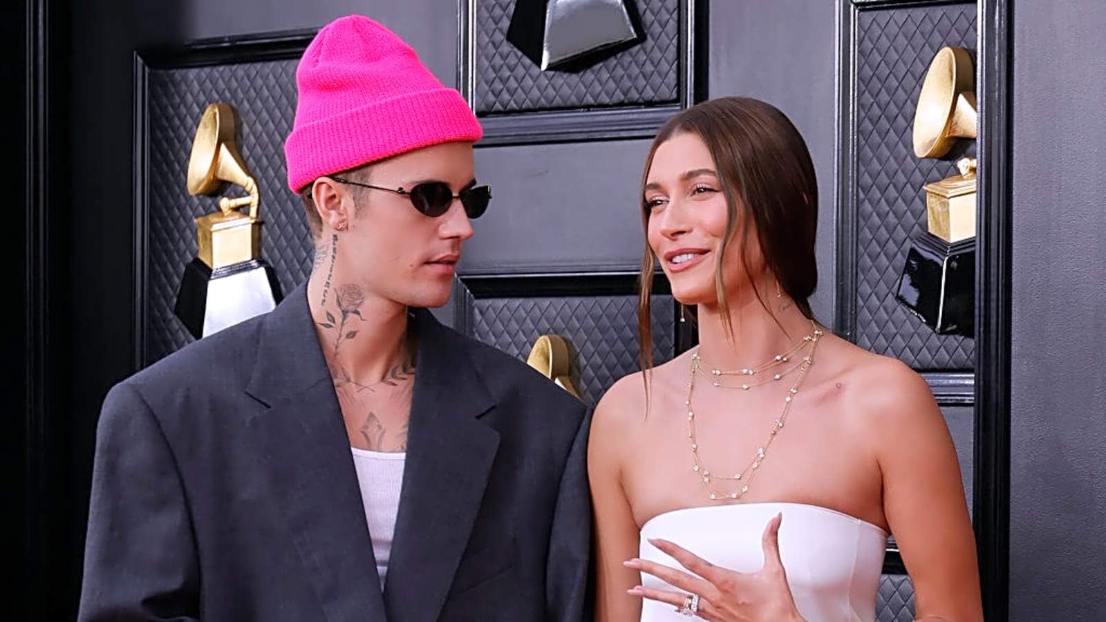 Justin Bieber &#39;Lost&#39; and Overwhelmed as He Balances Fatherhood, Career: Report