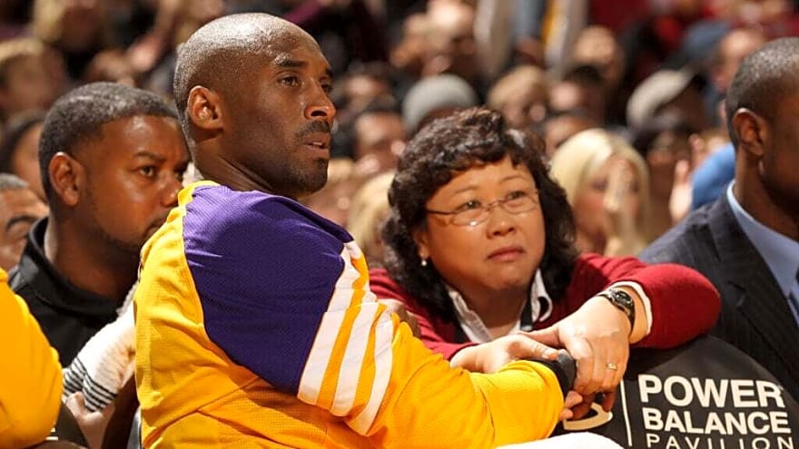 Ex-Laker shares 2013 story of Kobe Bryant meeting idol who passed away last week
