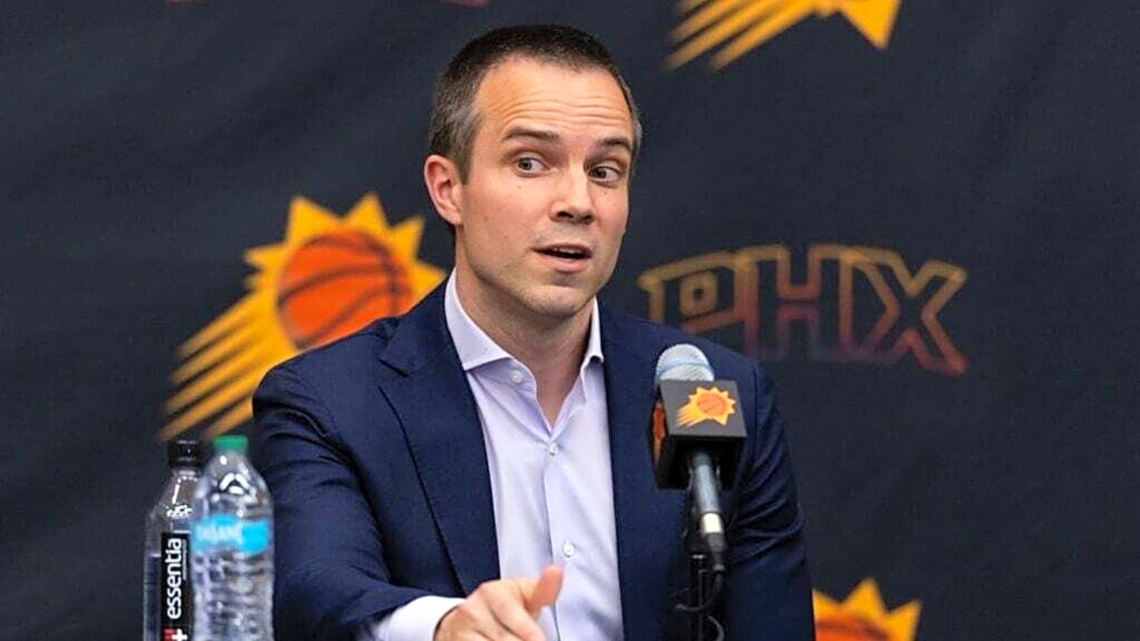 Suns Need To Make 1 More Roster Move, Not Interested In 2 Veteran Free Agents
