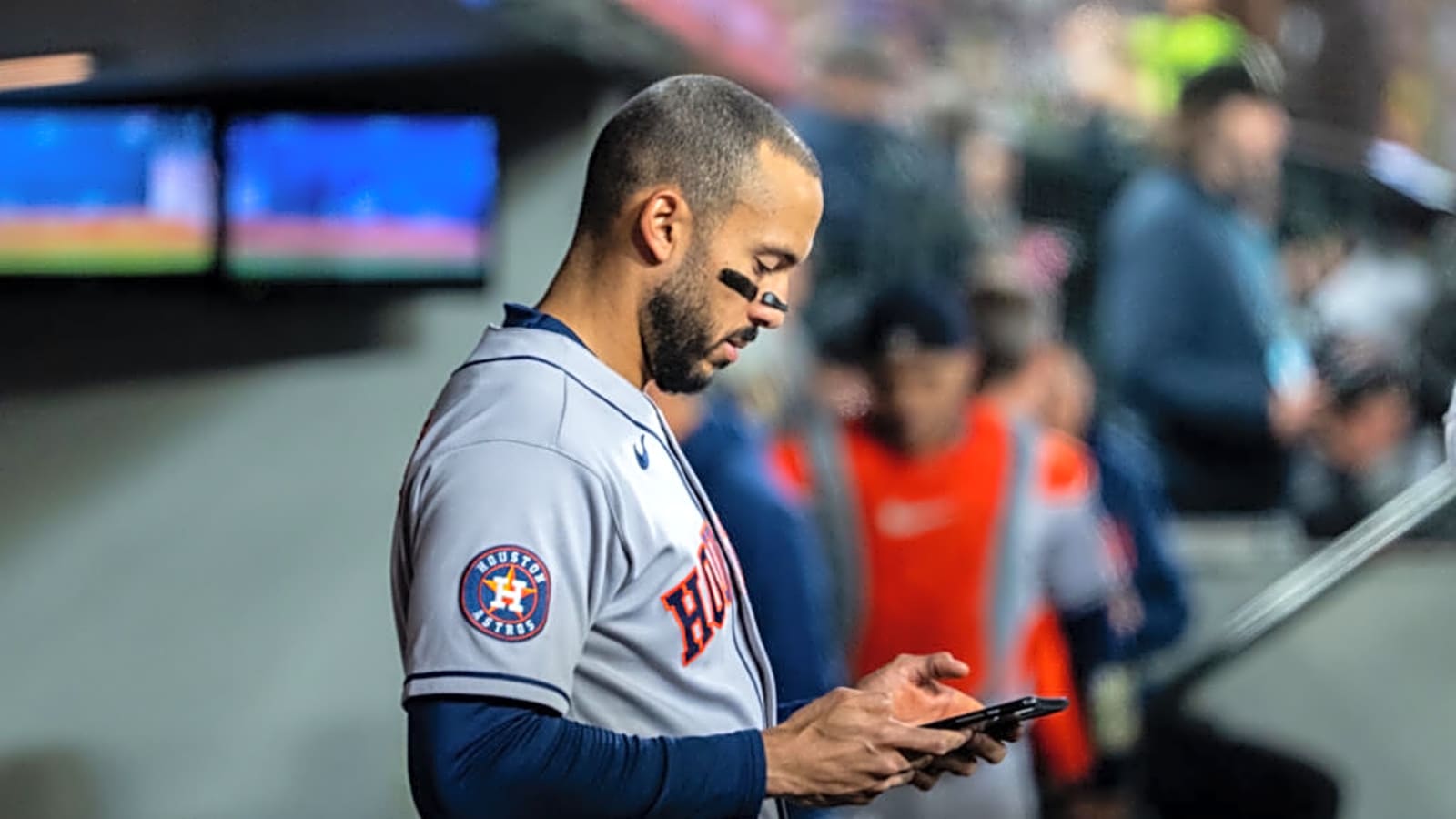 MLB Cracks Down on Dugout AI Loophole