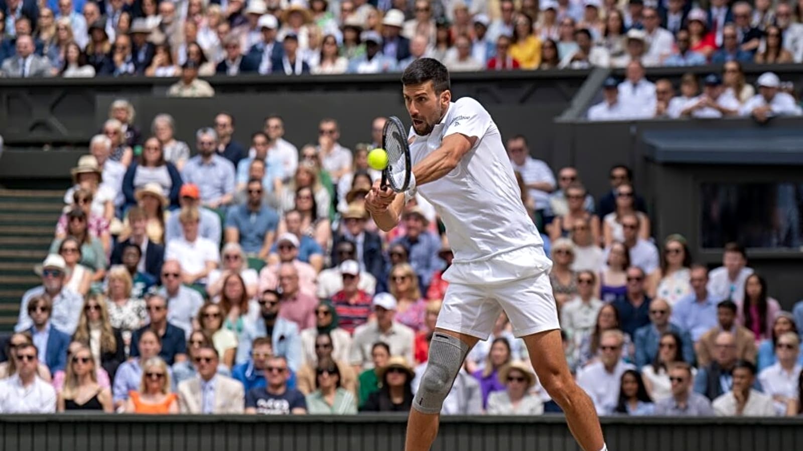 What are the records Novak Djokovic can break at Wimbledon 2025?