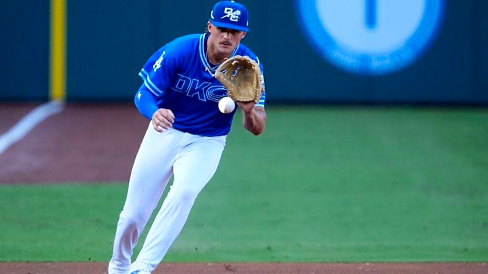 Report: Dodgers to Call Up Top Infield Prospect