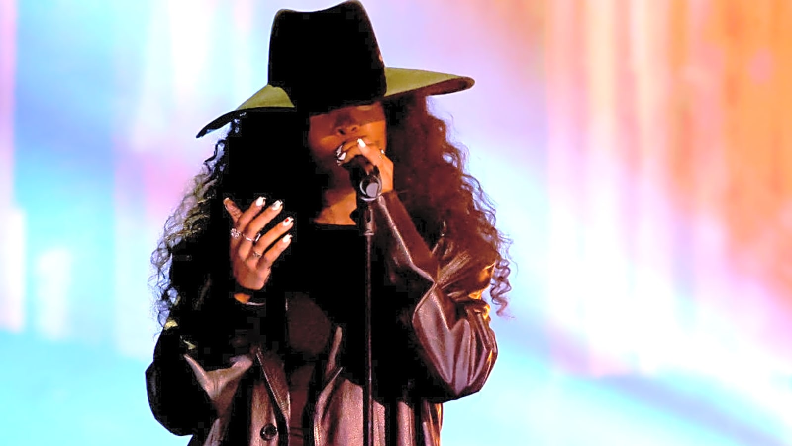 R&B Star SZA Calls Out Trump Administration for 'Inhuman' Online Tactics Against Musicians