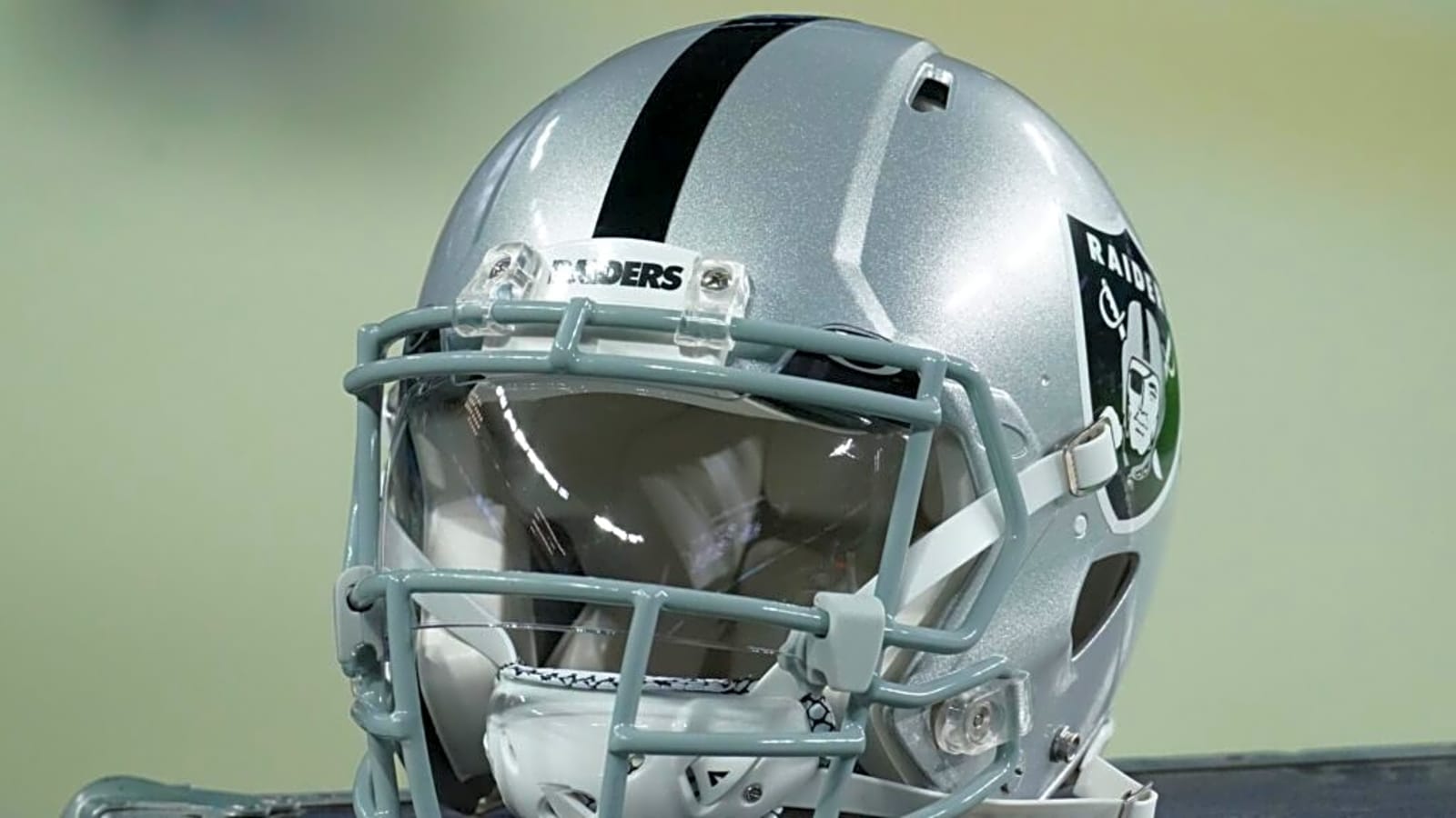 Former Las Vegas Raiders Starter Dies at 38