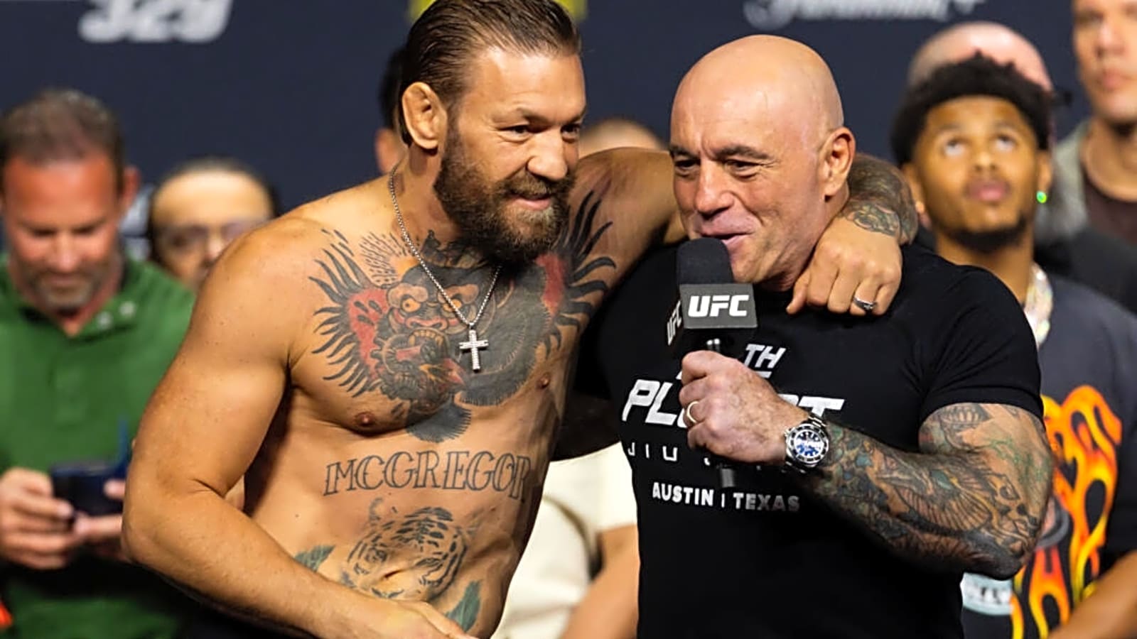 Rogan Slams McGregor’s Crazy Kick That Ended Fight