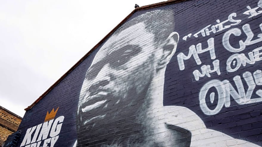 Lesley King Names Favourite Defender Growing Up