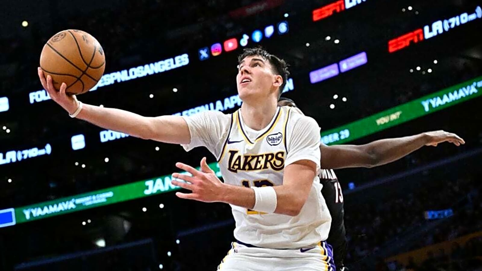 Jake LaRavia sends shout-out to Anthony Edwards after 25-point game for LA Lakers