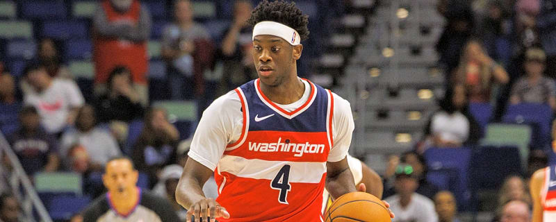 Cavs vs. Wizards halftime dribbles