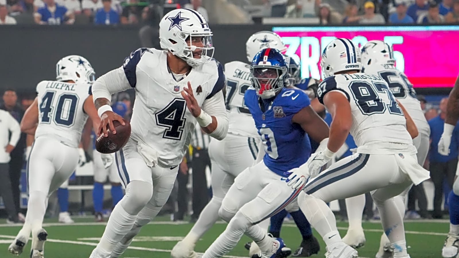Cowboys&#39; Brian Schottenheimer Installs 3 Gadget Formations In Offense Reveal: &#39;I Don&#39;t Play Static!&#39;