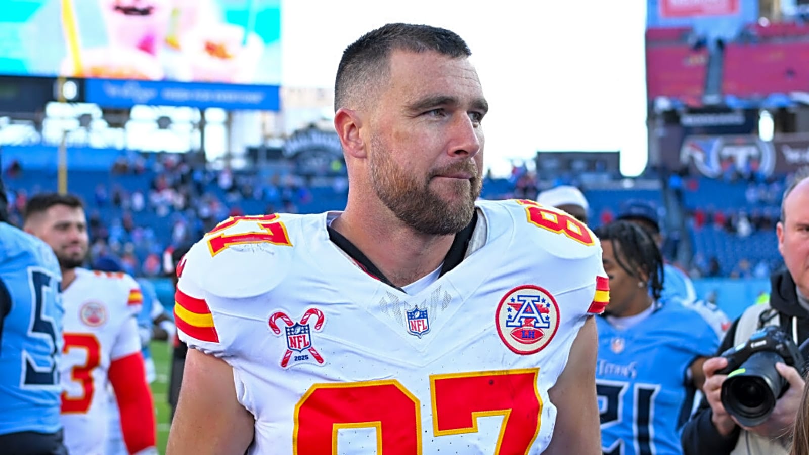 Chiefs react to Travis Kelce achievement on Monday