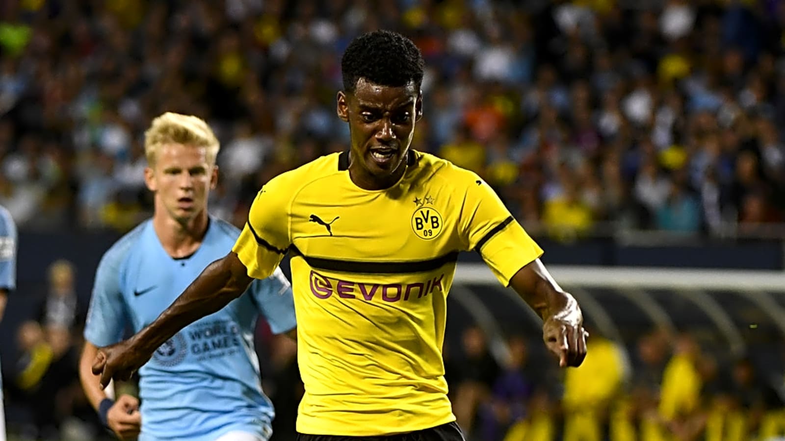 Newcastle at a crossroads as Liverpool prepares record bid for Alexander Isak