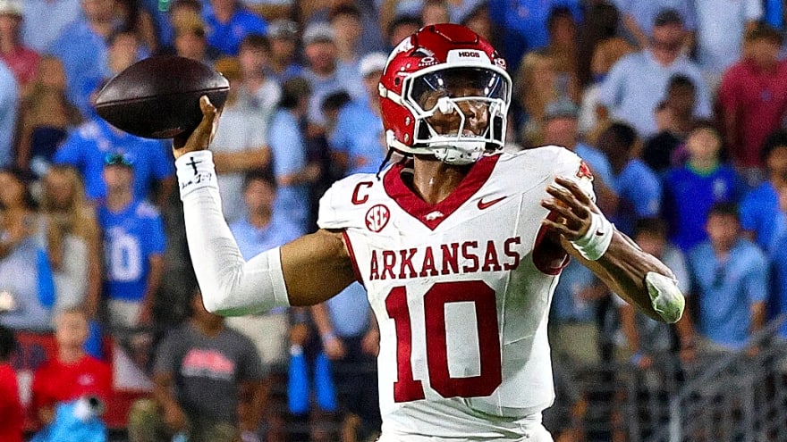 Arkansas offense hoping to keep hot start rolling vs. Memphis