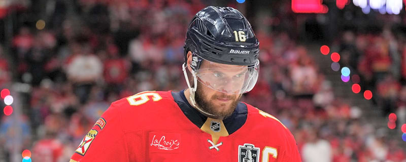 Panthers captain undergoing knee surgery, out indefinitely