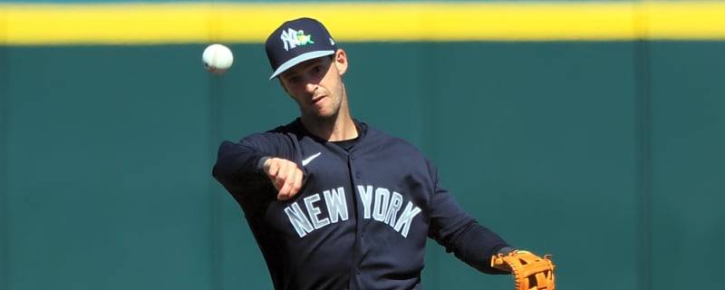 Tigers Re-Sign Zack Short To Major League Deal