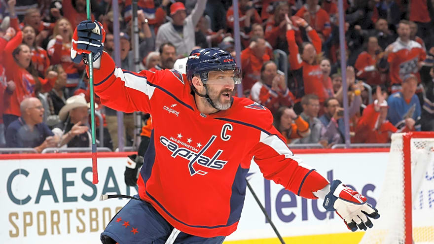 Capitals' Alex Ovechkin makes more NHL history with another 30-goal season