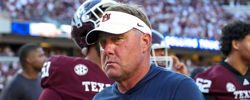 Auburn's offensive woes puts Hugh Freeze in familiar spot at QB