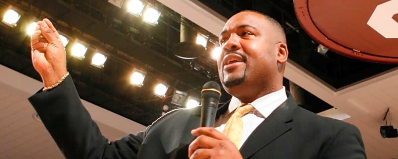 Stacey King, former Bulls player and broadcaster, dies at 59