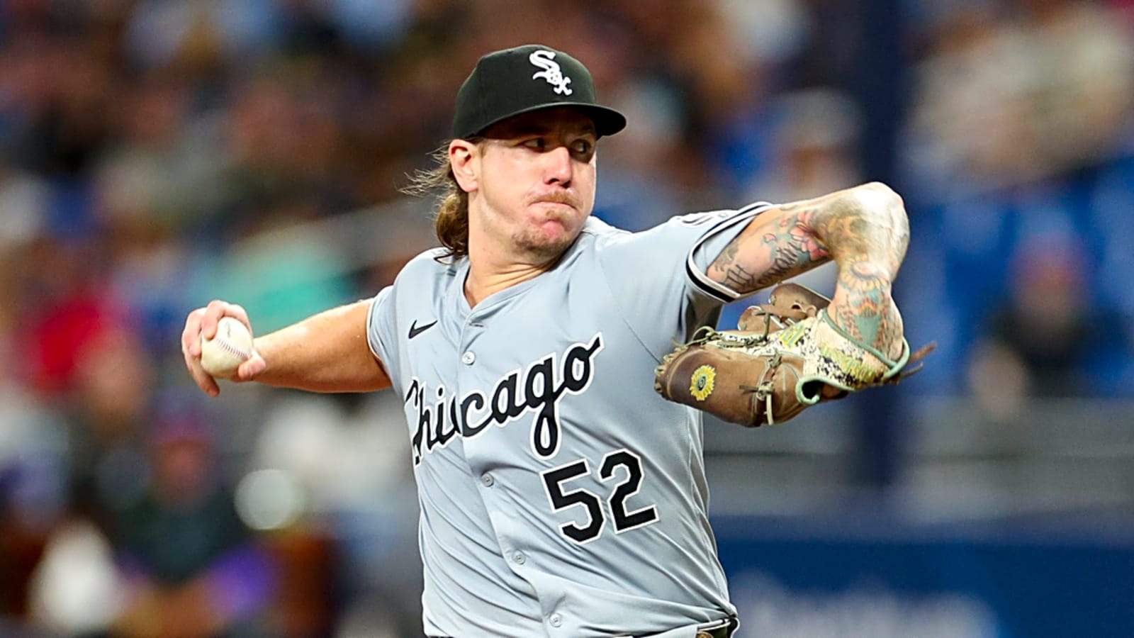White Sox make big move with veteran pitcher Mike Clevinger